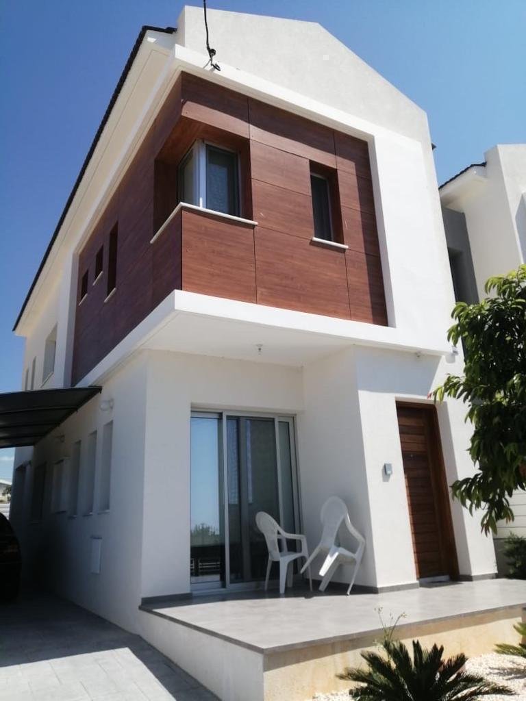 House in Kolossi, Cyprus - picture 1