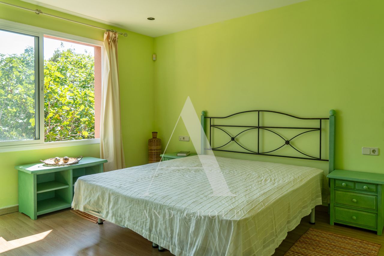 Villa in Lloret de Mar, Spain, 300 m² - picture 12