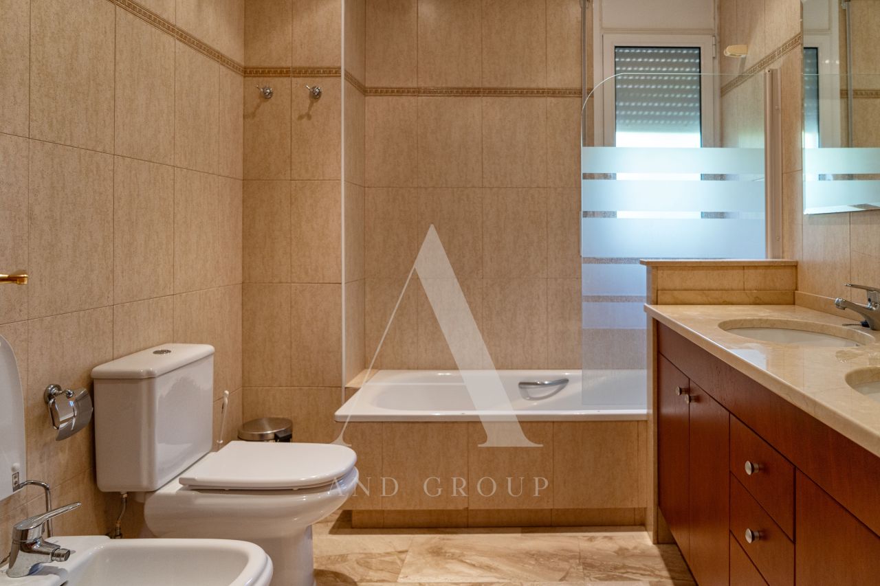 Villa in Lloret de Mar, Spain, 300 m² - picture 7