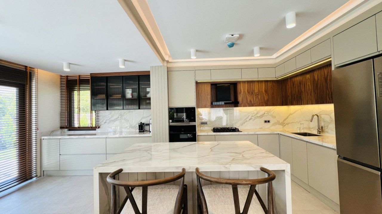 Villa à Kemer, Turquie, 220 m² - image 2