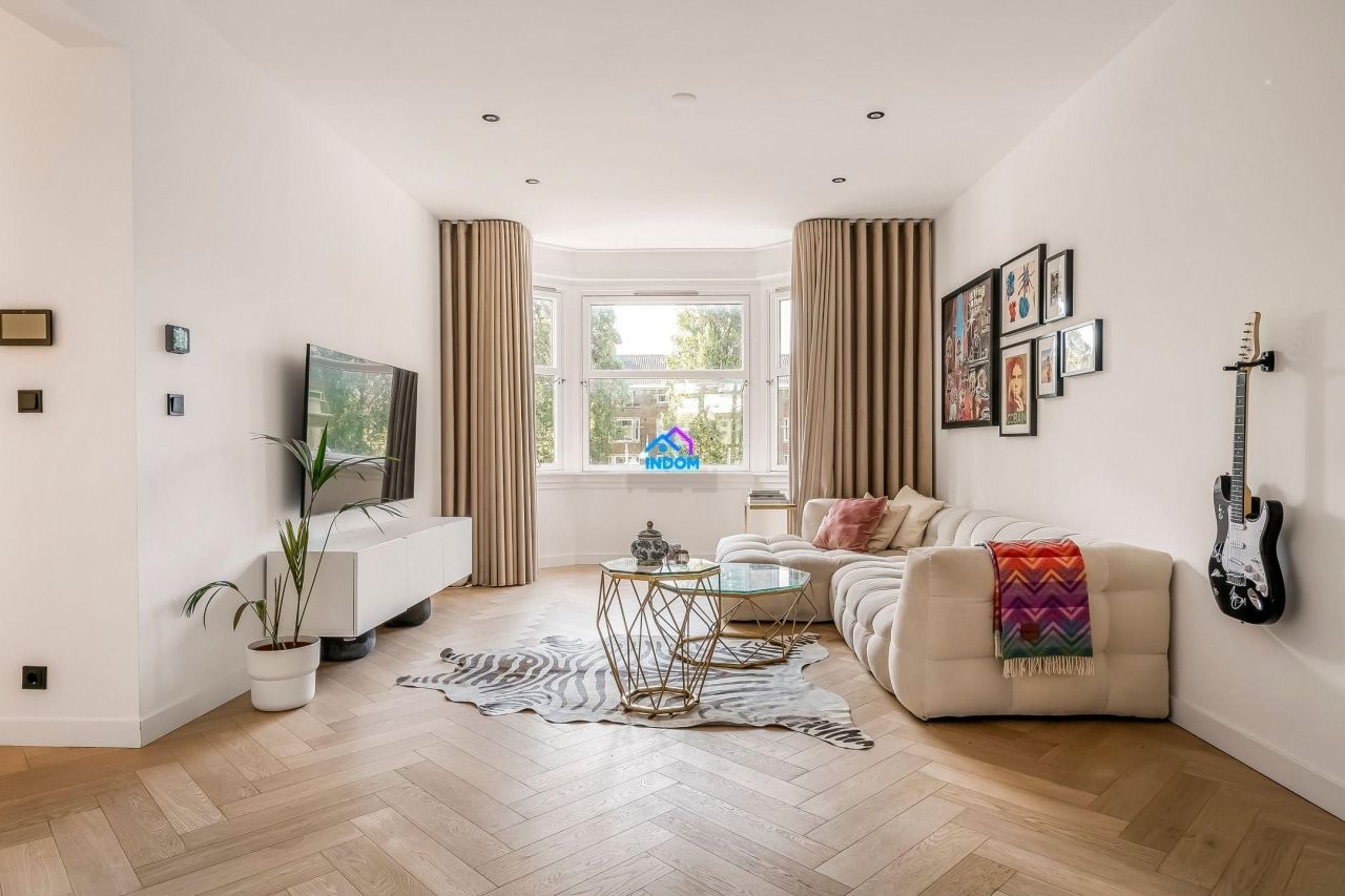 Apartamento en Ámsterdam, Países Bajos, 144 m² - imagen 1