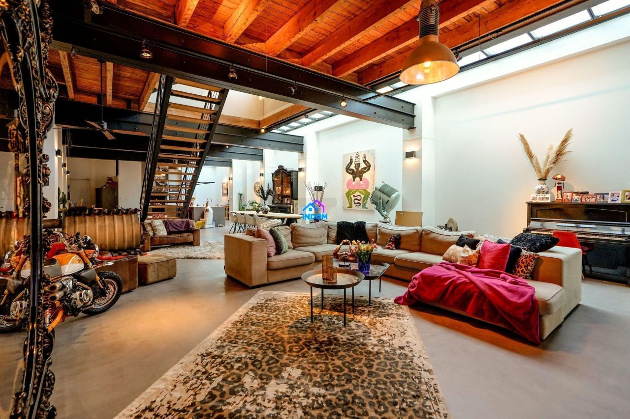 Casa en La Haya, Países Bajos, 389 m² - imagen 1