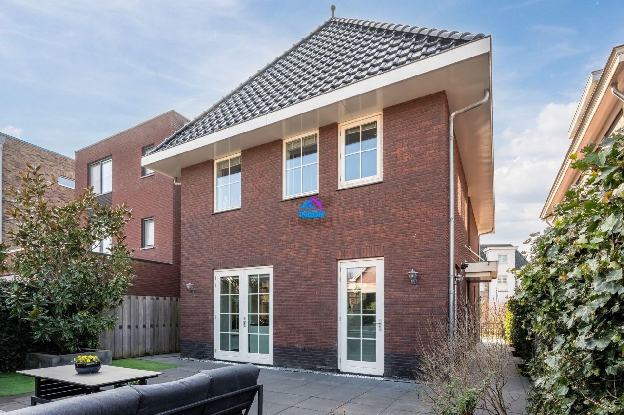 House Hofddorp, Netherlands, 179 m² - picture 1