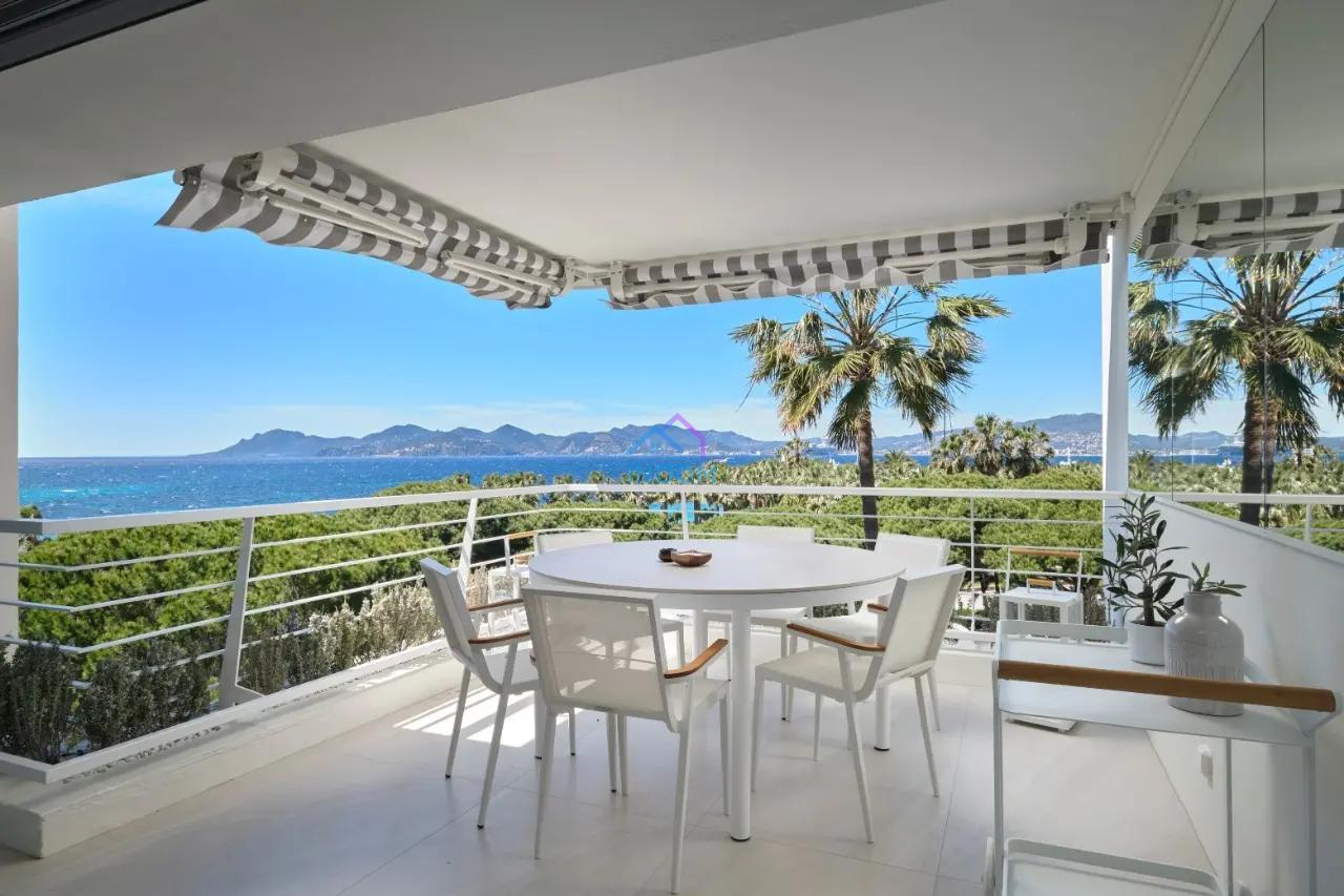 Appartement à Cannes, France, 110 m² - image 1