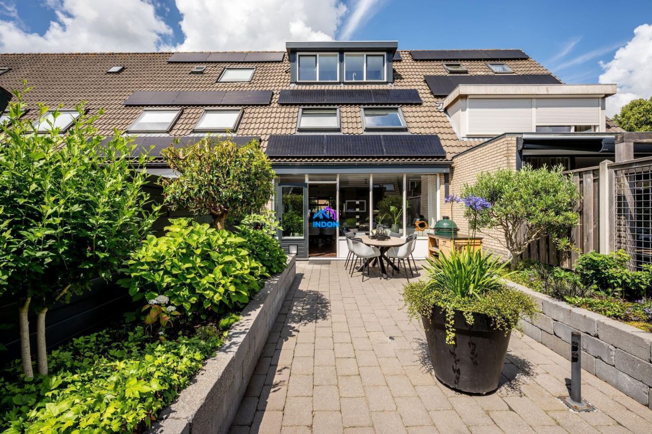 Casa Pyurmerend, Países Bajos, 103 m² - imagen 1