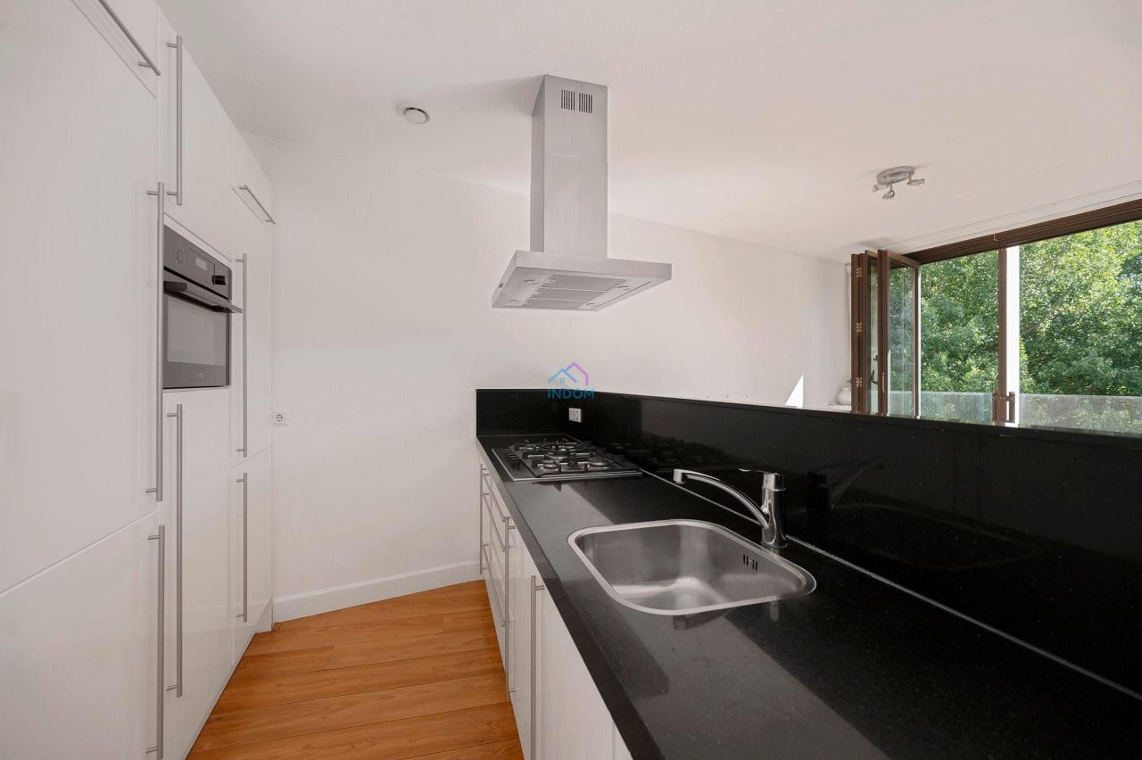 Apartamento en Ámsterdam, Países Bajos, 82 m² - imagen 1