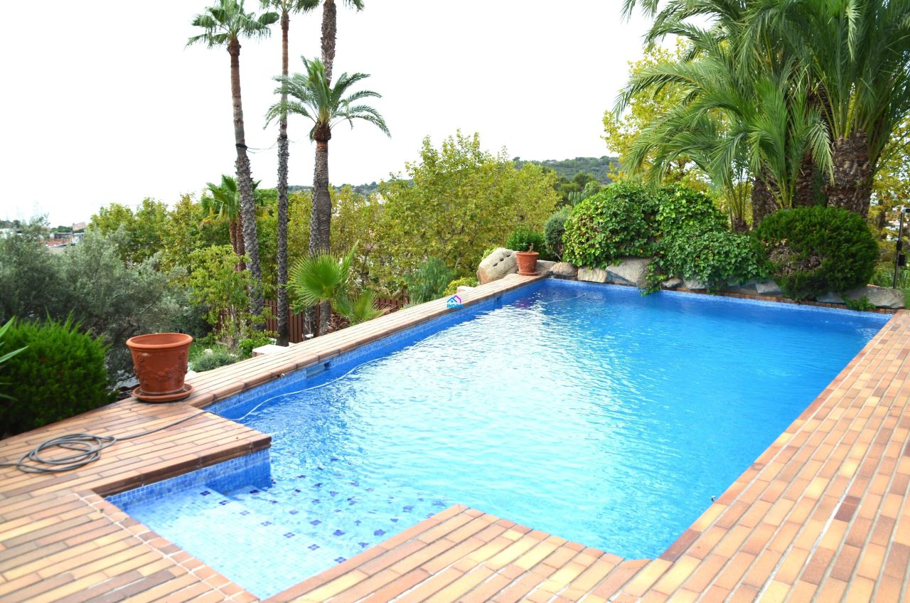 Villa Barselona. Okrestnosti, Spanien, 1 424 m² - Foto 1