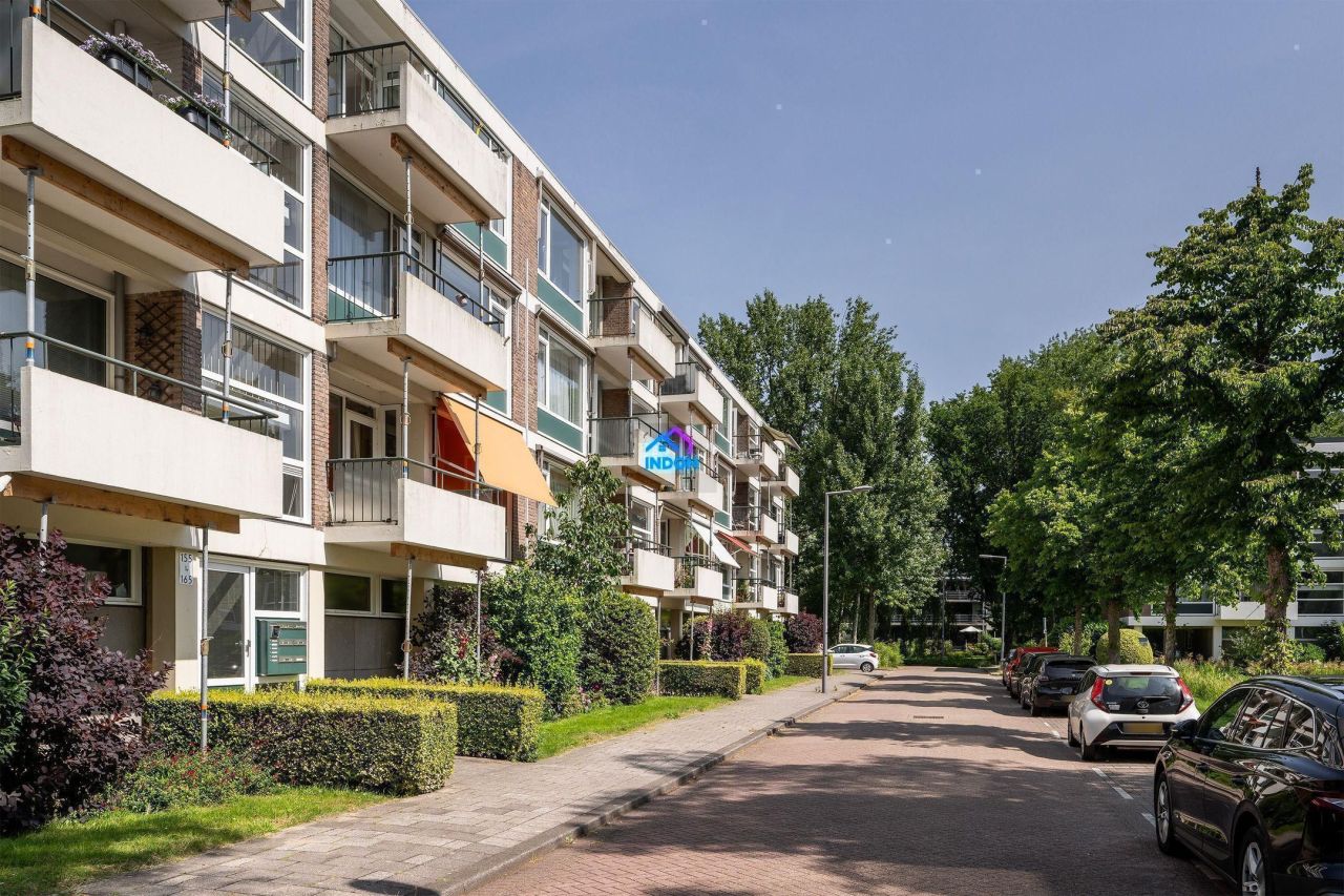 Apartamento en Rotterdam, Países Bajos, 77 m² - imagen 1
