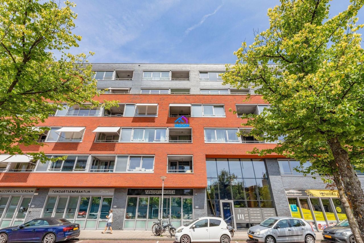 Apartment in Amsterdam, Netherlands, 86 m² - picture 2