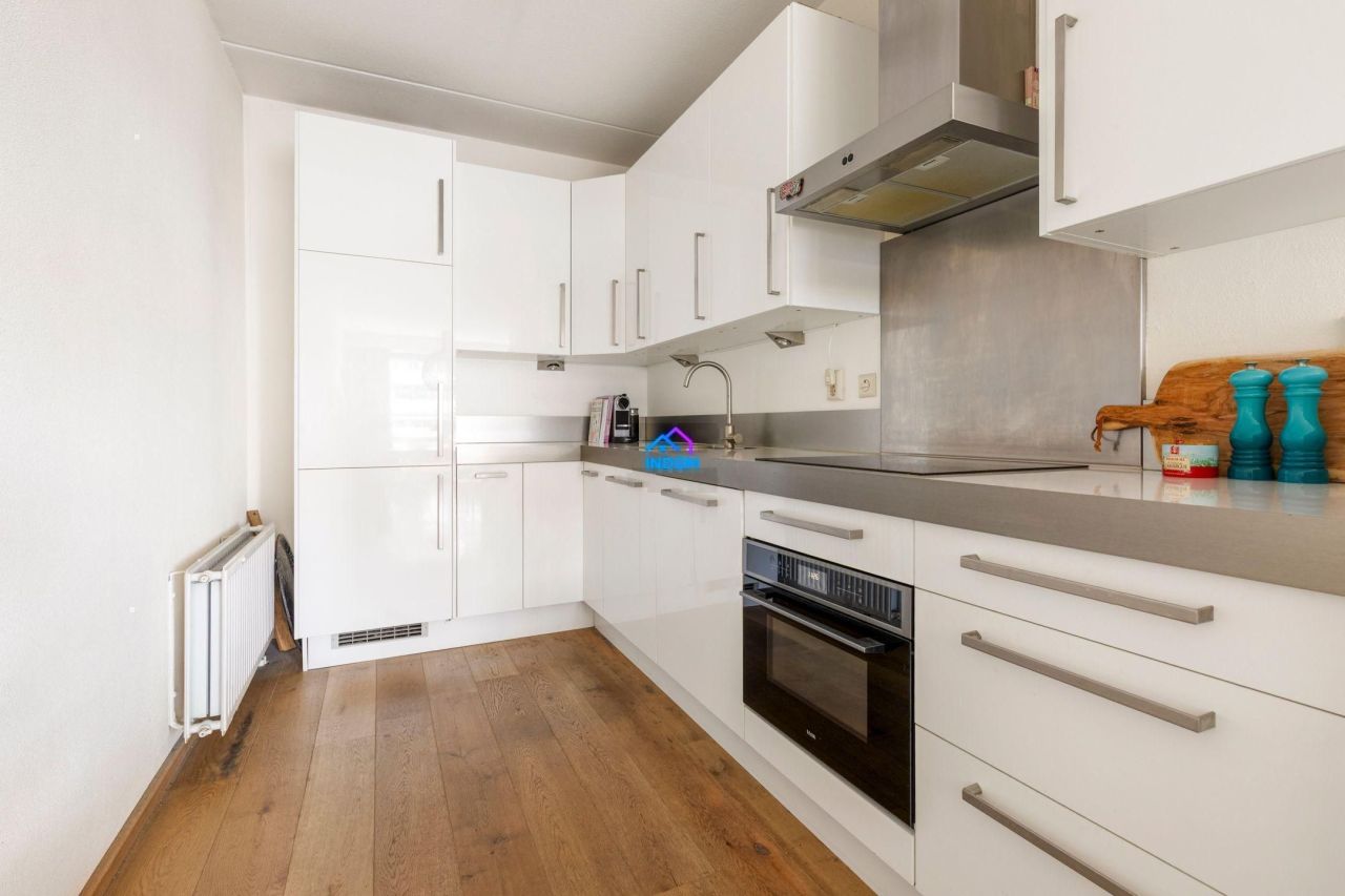 Apartment in Amsterdam, Netherlands, 86 m² - picture 3