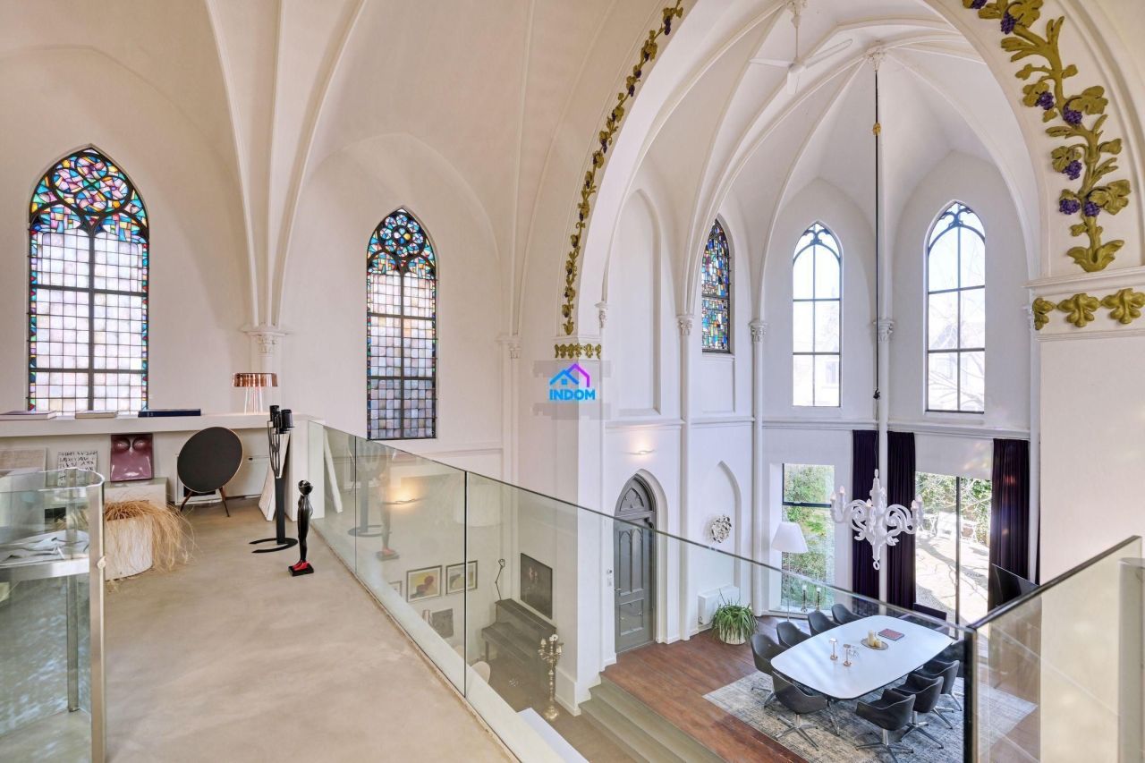 Maison à Utrecht, Pays-Bas, 481 m² - image 3