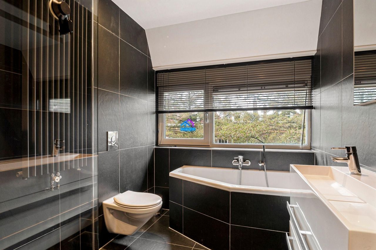 Appartement à Rotterdam, Pays-Bas, 93 m² - image 3