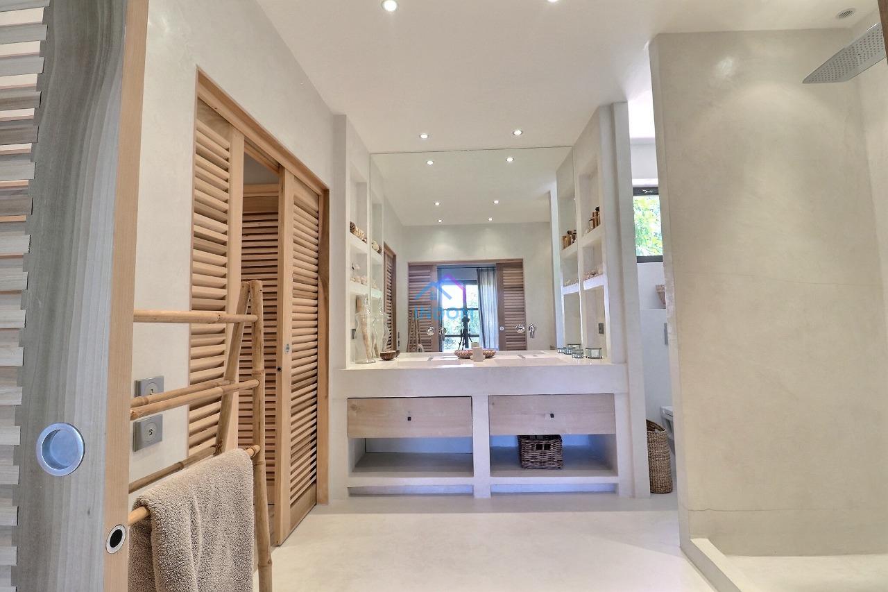 Villa en Saint-Tropez, Francia, 385 m² - imagen 3