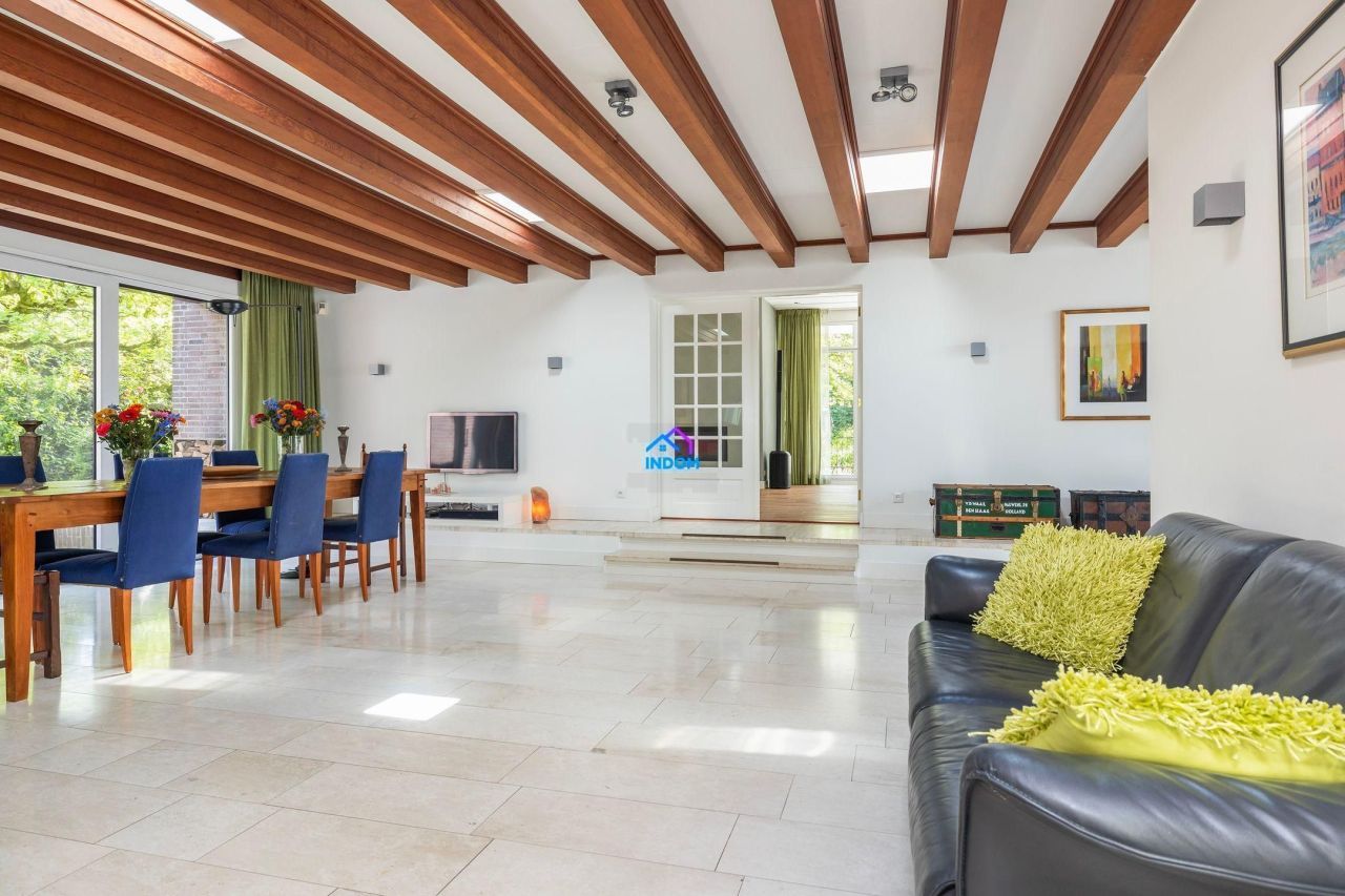 Villa en Utrecht, Países Bajos, 353 m² - imagen 4