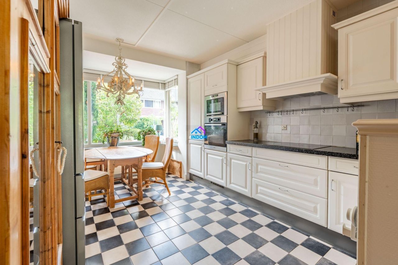 Maison Almere, Pays-Bas, 147 m² - image 6