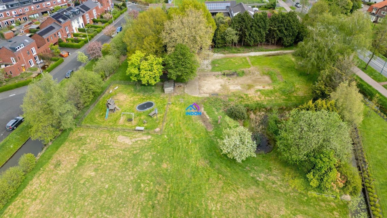 Land in Utrecht, Netherlands, 394 m² - picture 9