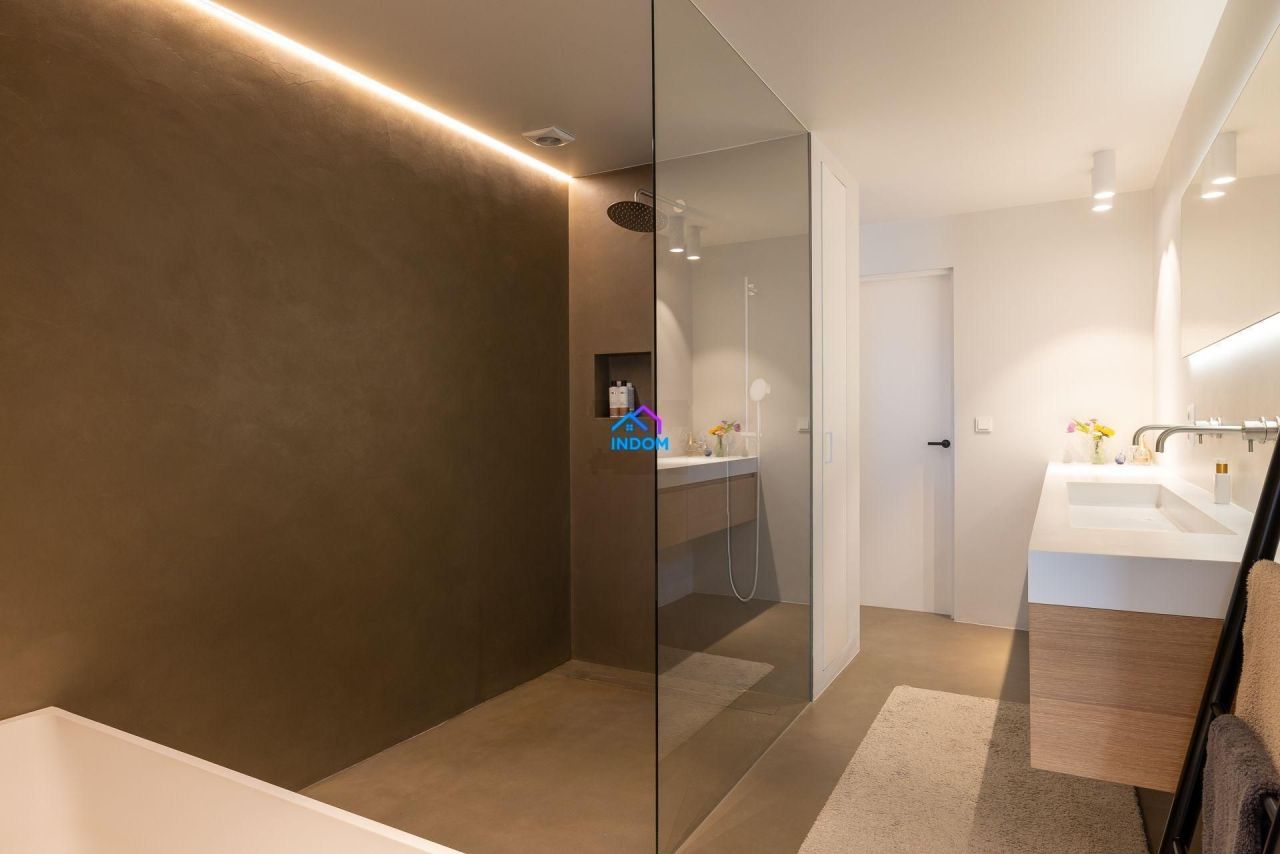 Villa in Rotterdam, Netherlands, 221 m² - picture 10