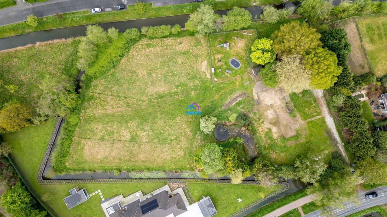 Land in Utrecht, Netherlands, 394 m² - picture 11