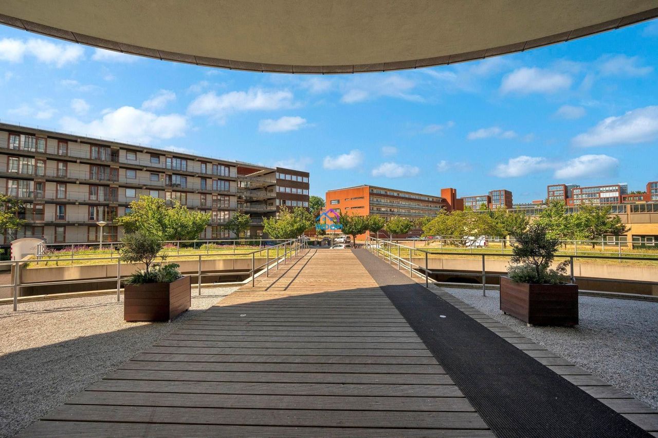 Apartment in Amsterdam, Netherlands, 82 m² - picture 13