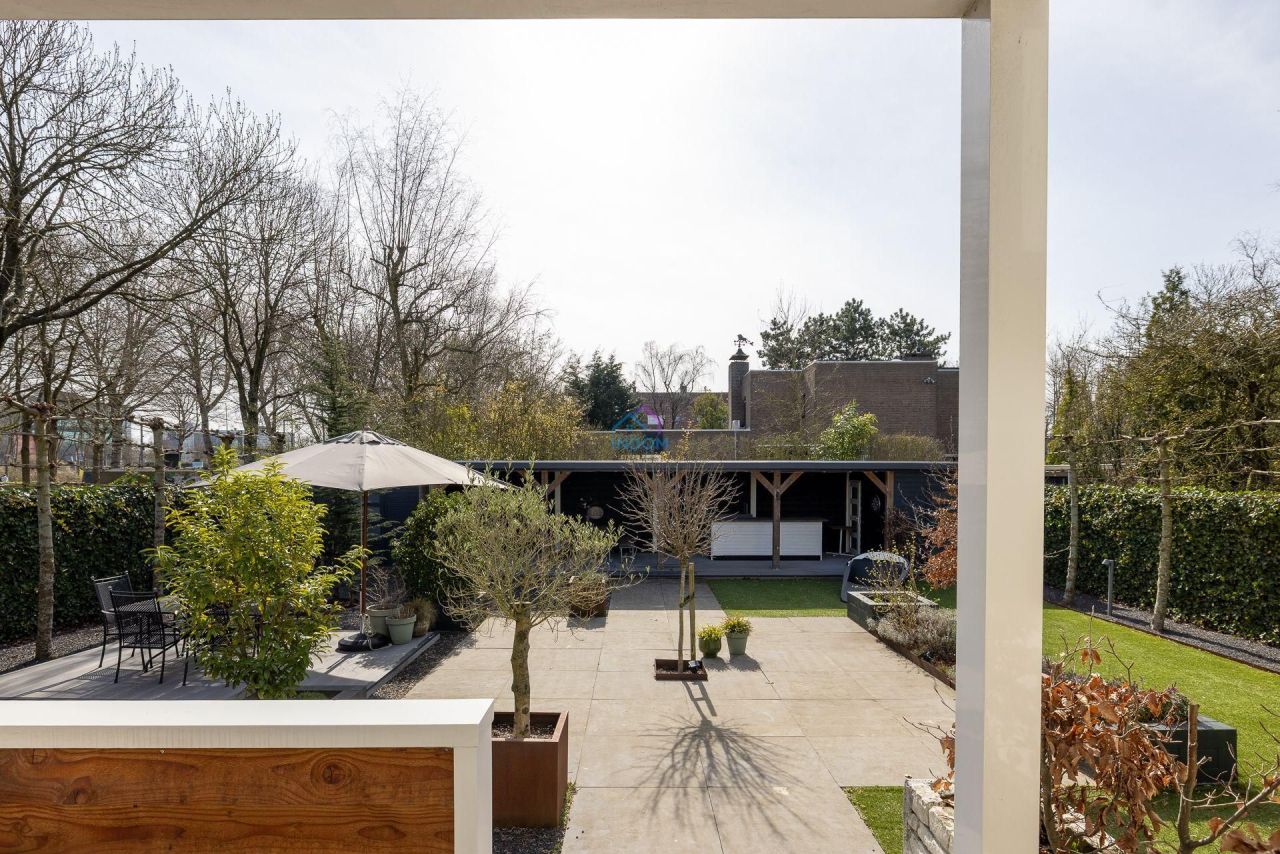 Villa in Rotterdam, Netherlands, 221 m² - picture 15