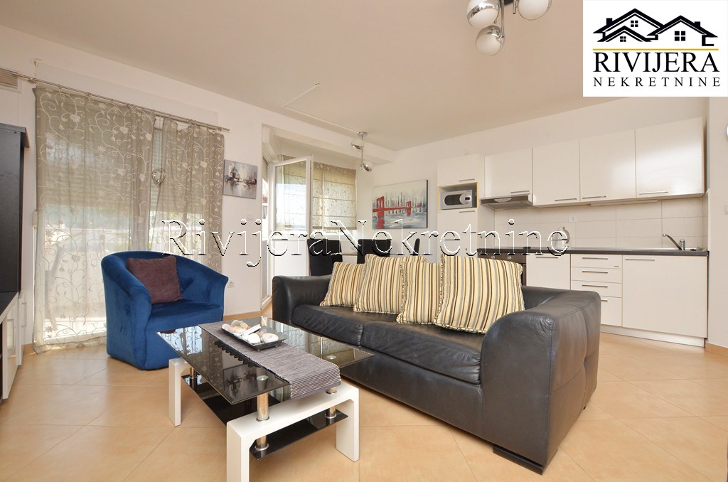 Flat in Herceg-Novi, Montenegro, 69 m² - picture 5