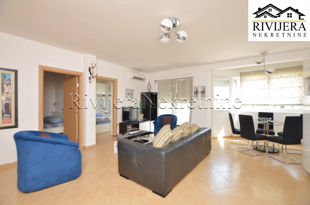 Flat in Herceg-Novi, Montenegro, 69 m² - picture 3