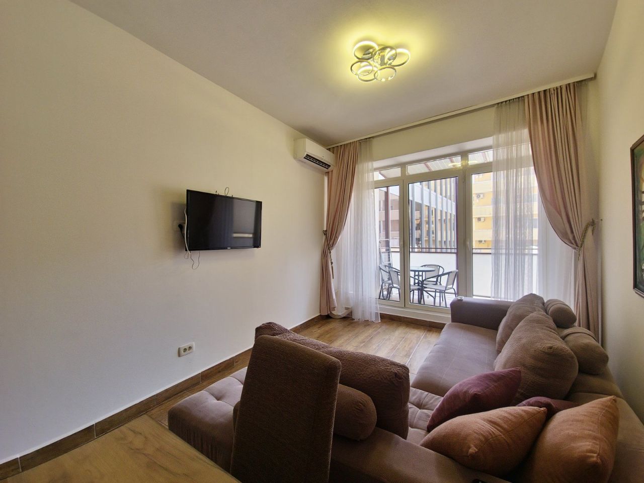Apartamento en Budva, Montenegro, 69 m² - imagen 1