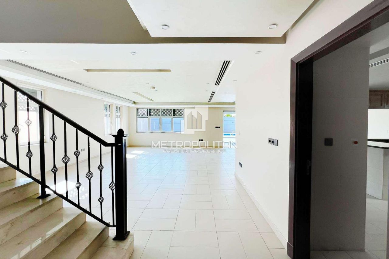 Villa à Dubaï, EAU, 740 m² - image 4