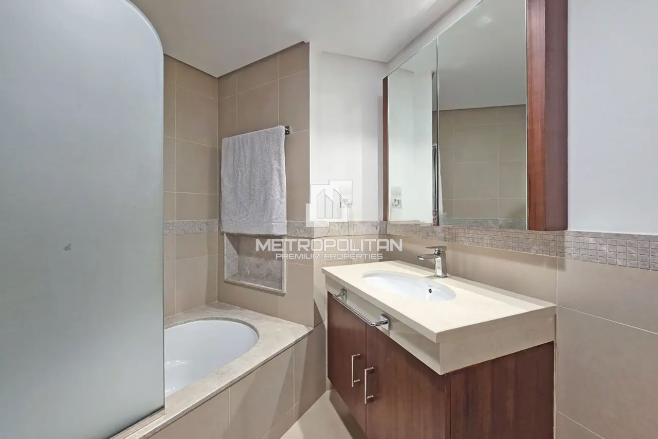 Apartment in Dubai, UAE, 124 m² - picture 9