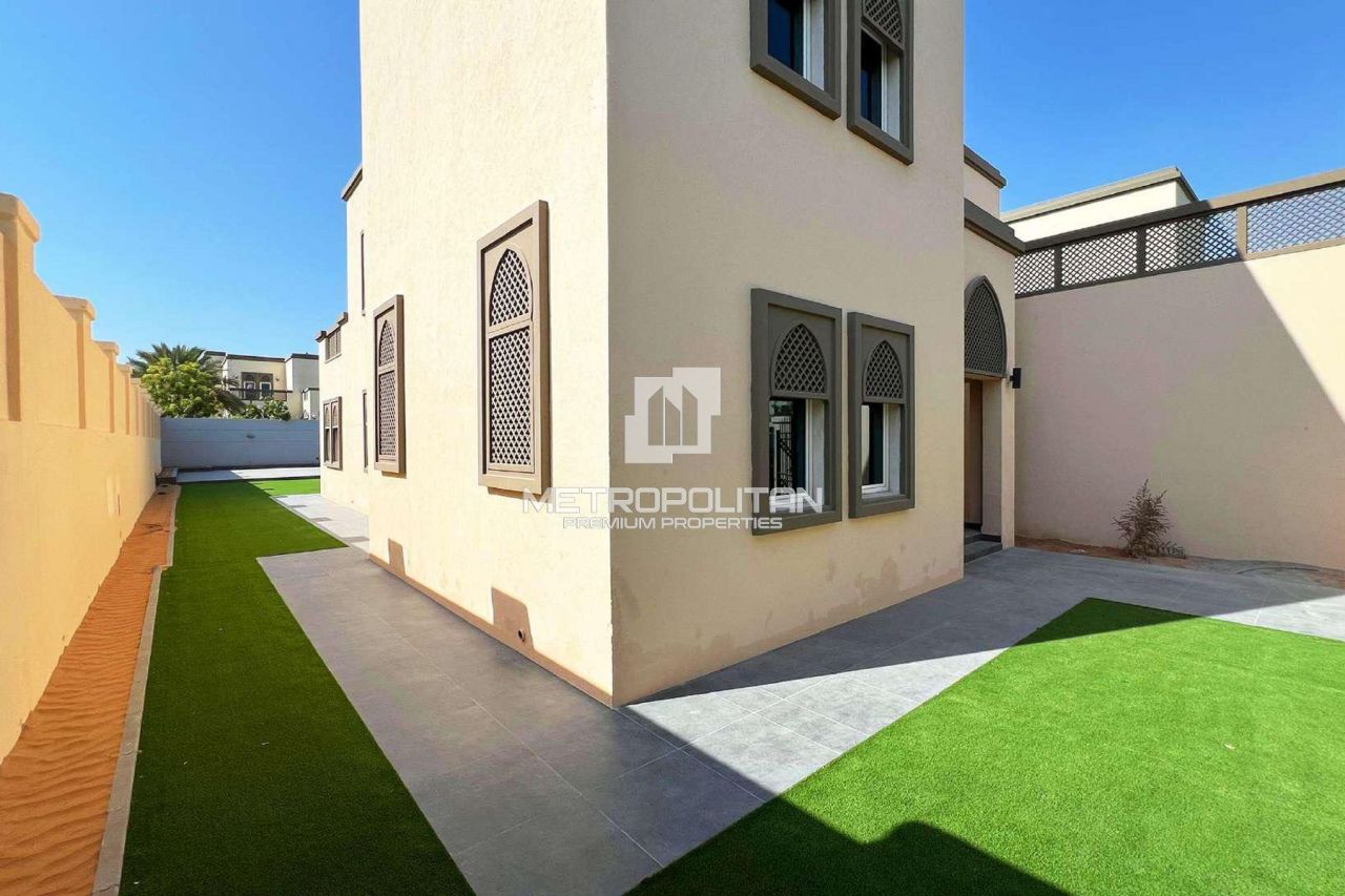 Villa à Dubaï, EAU, 740 m² - image 13