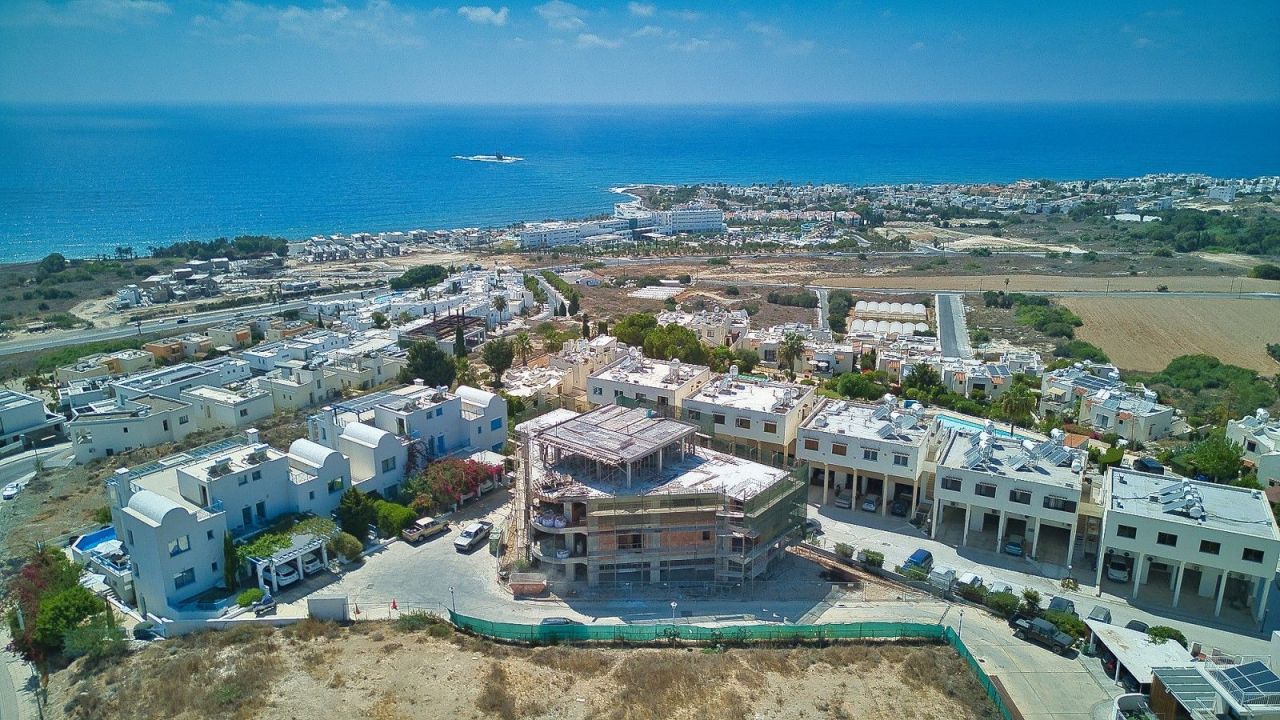 Appartamenti a Paphos, Cipro, 104 m² - foto 1