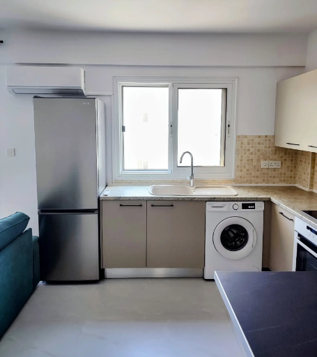 Apartment in Mesa Geitonia, Cyprus, 70 m² - picture 2