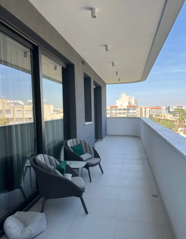 Apartment in Germasogeia, Cyprus, 309 m² - picture 4