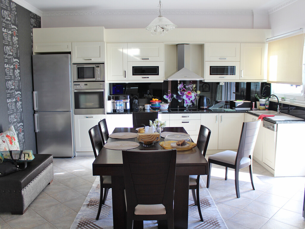 House in Olympiaki Akti, Greece, 300 m² - picture 1