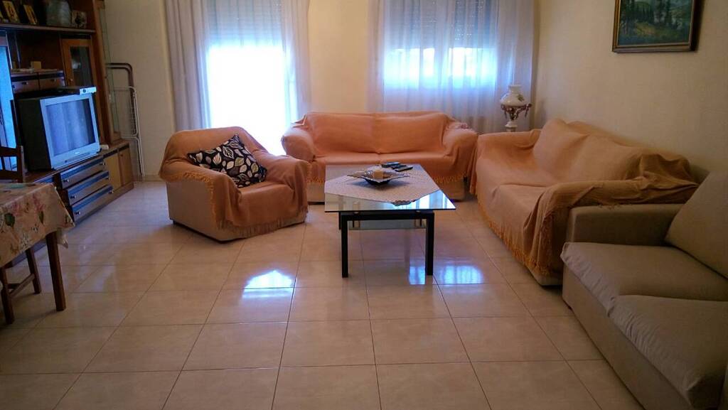 Haus in Olympiaki Akti, Griechenland, 600 m² - Foto 1