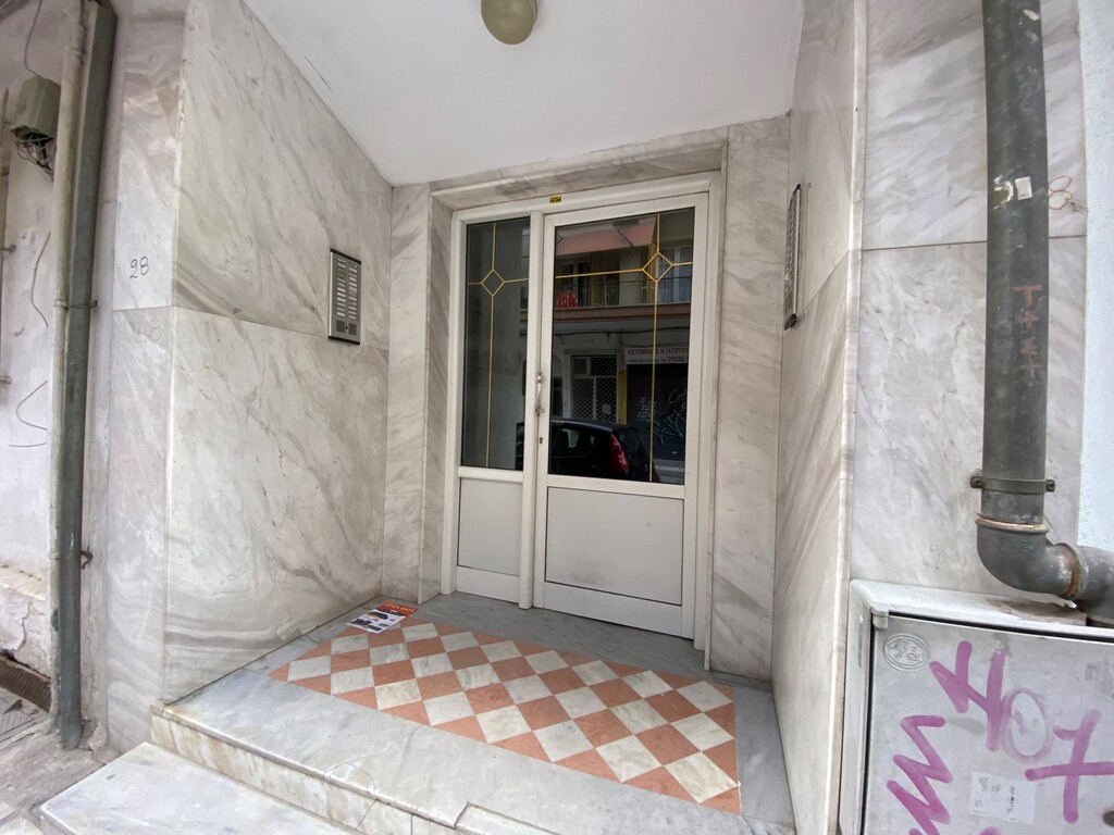 Piso en Salónica, Grecia, 33 m² - imagen 1