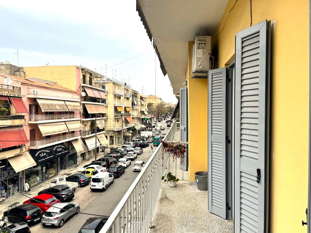 Piso en Corfú, Grecia, 75 m² - imagen 1