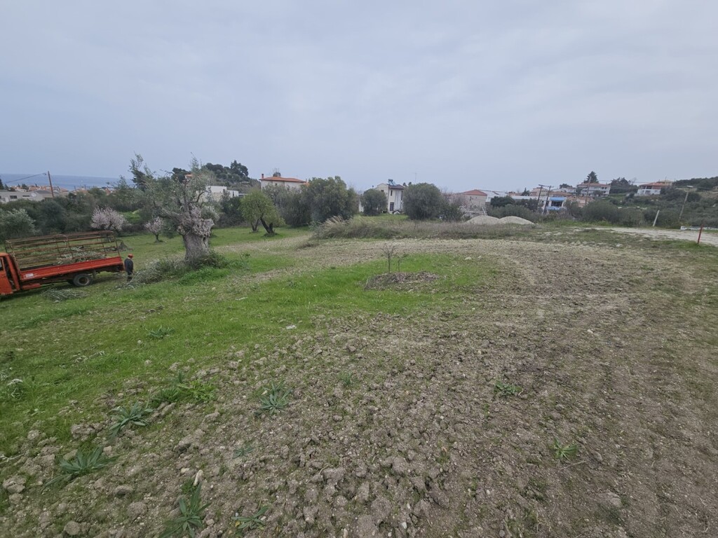Grundstück in Kassandra, Griechenland, 1 666 m² - Foto 1