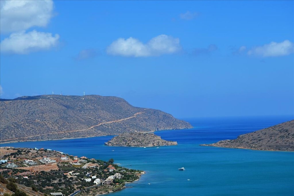 Land in Heraklion, Greece, 29 981 m² - picture 1