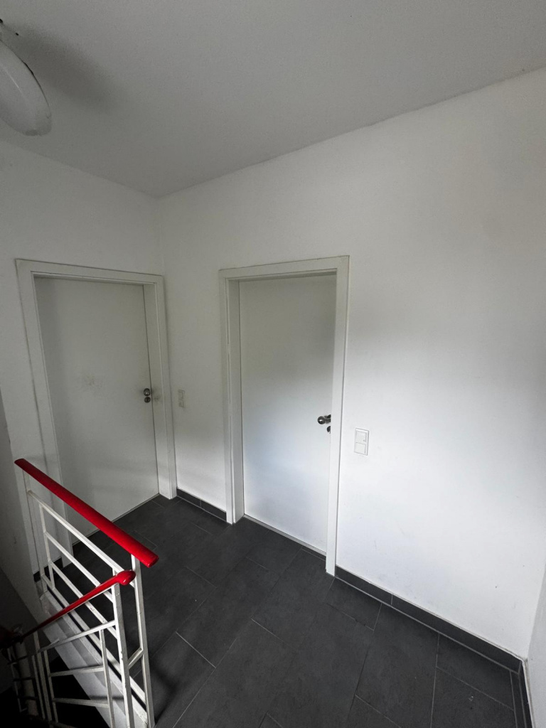 Commercial apartment building in Remscheid, Germany, 1 059 m² - picture 14