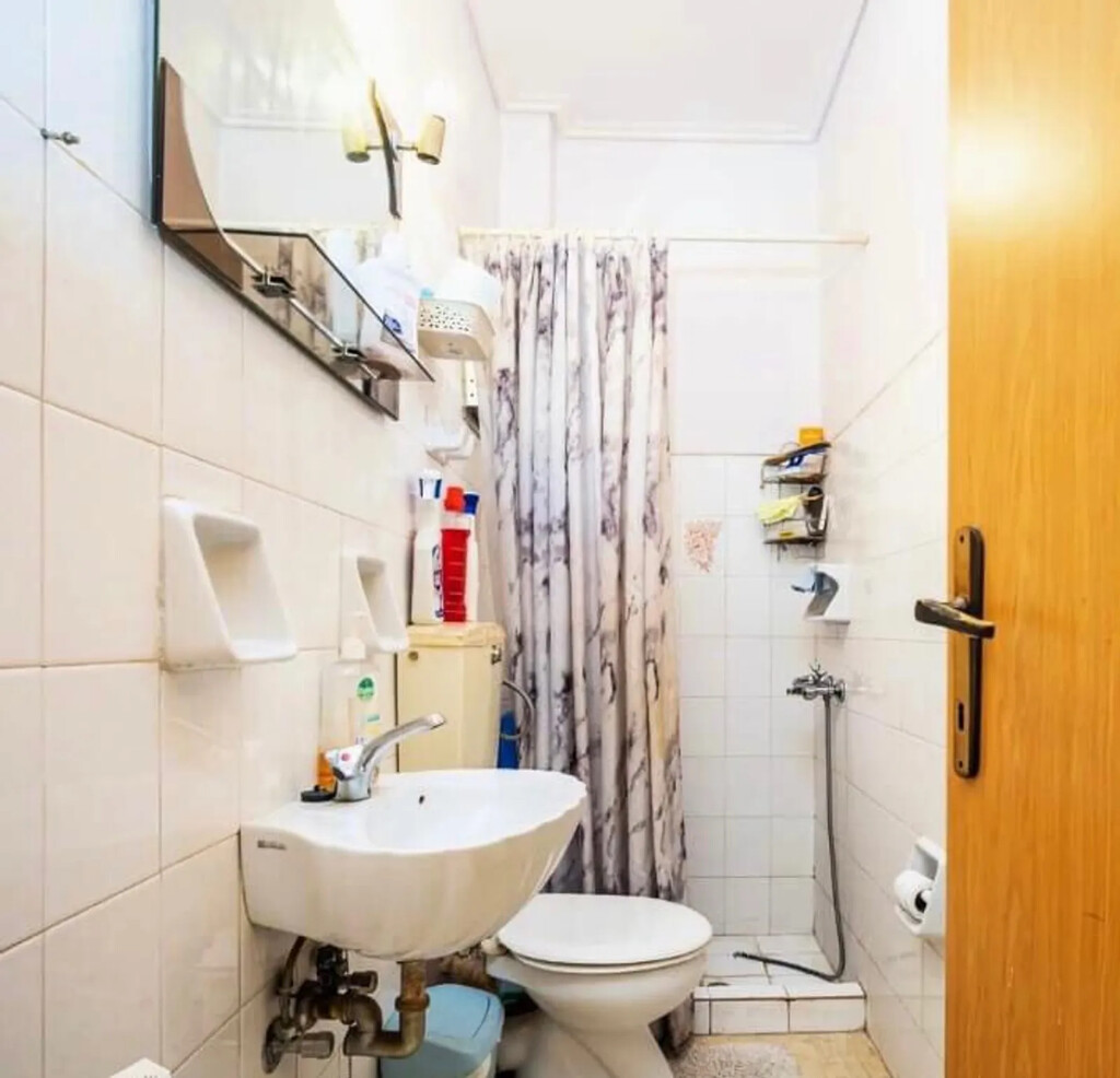 Flat in Athens, Greece, 101 m² - picture 1