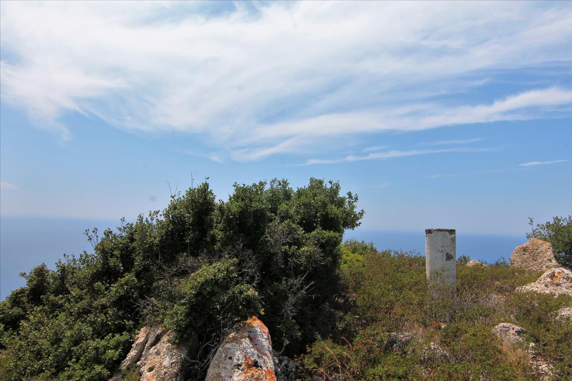 Terrain à Corfou, Grèce, 4 000 m² - image 1