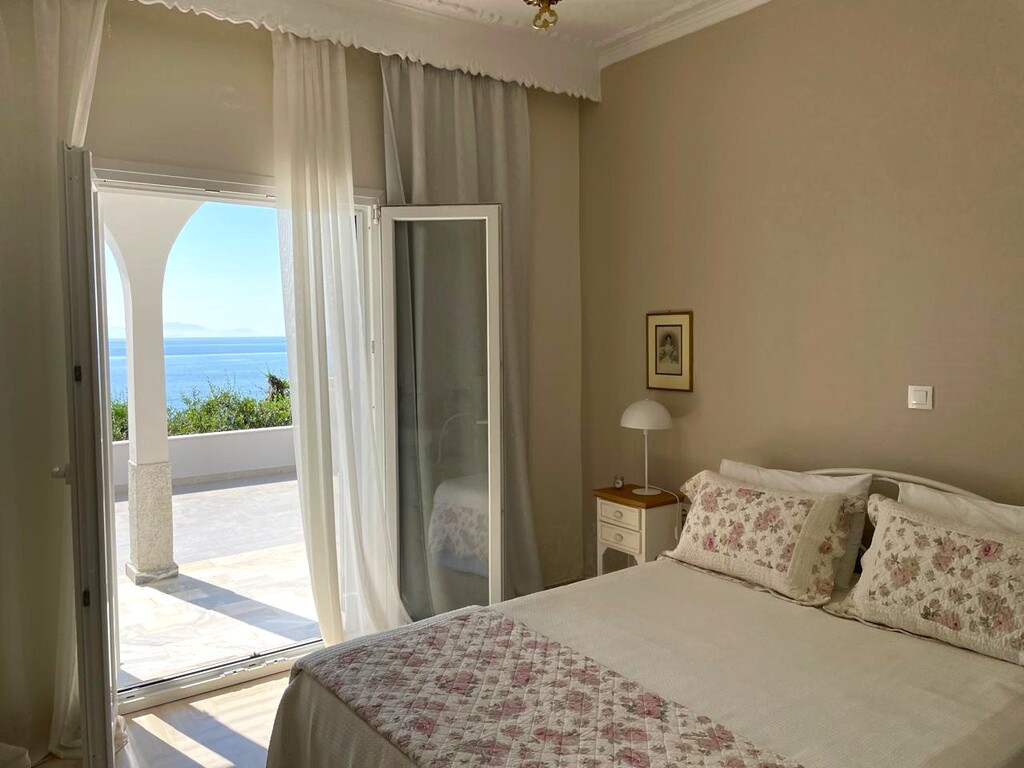 House in Corfu, Greece, 209 m² - picture 1
