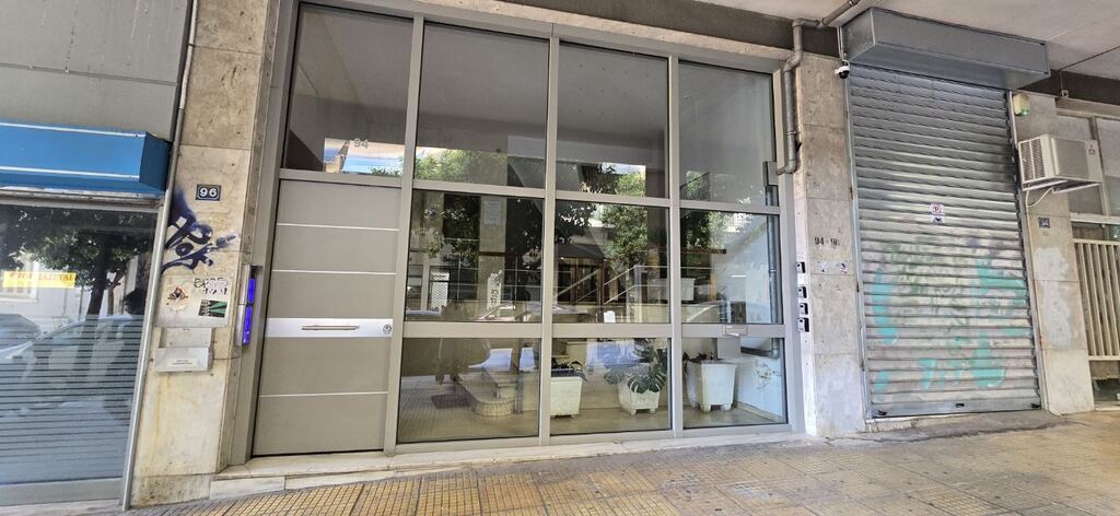 Flat in Athens, Greece, 179 m² - picture 1