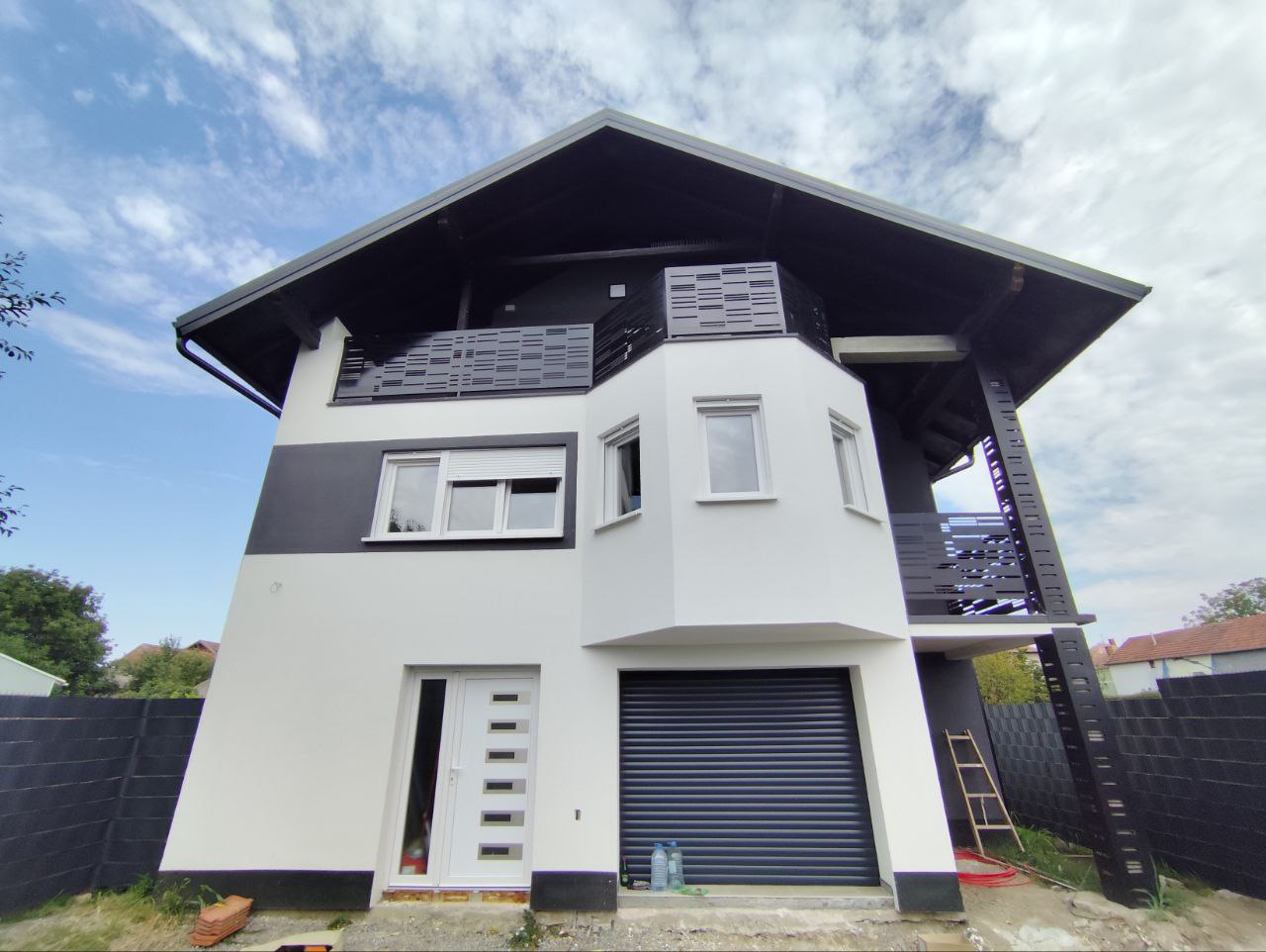 Villa à Novi Sad, Serbie, 260 m² - image 1