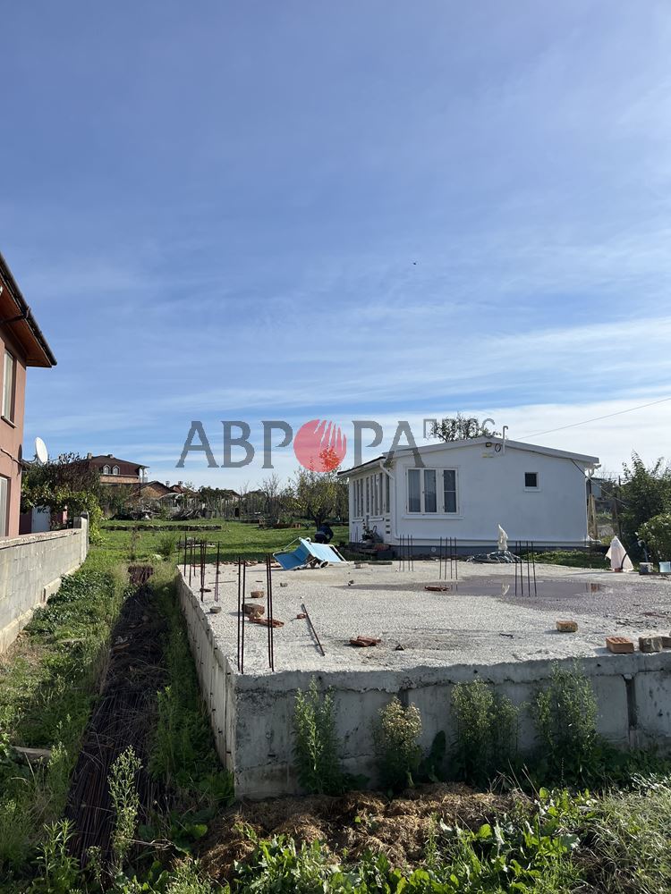 Maison à Poroy, Bulgarie, 32 m² - image 9