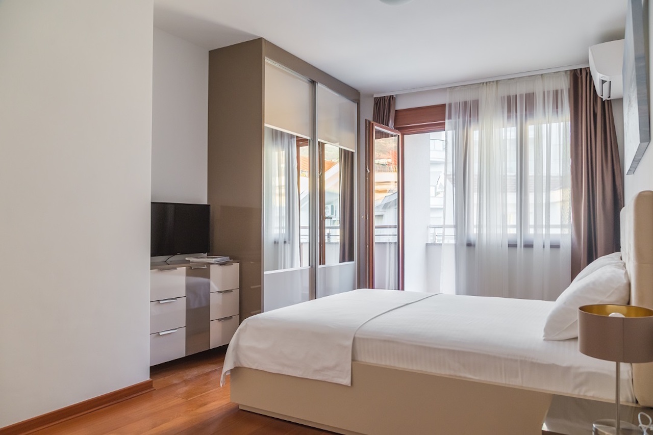 Flat in Becici, Montenegro, 89 m² - picture 1