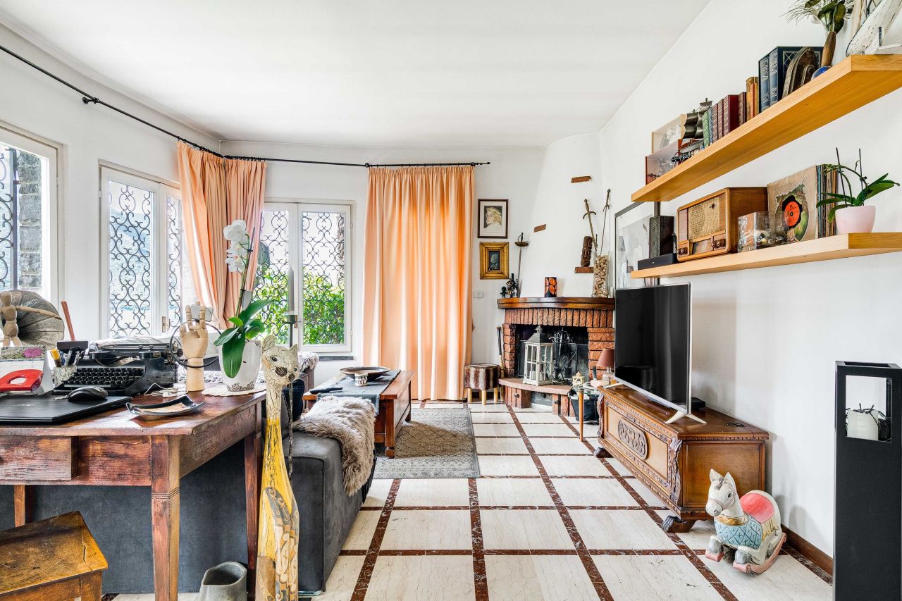 Villa in Valsolda, Italy, 150 m² - picture 7