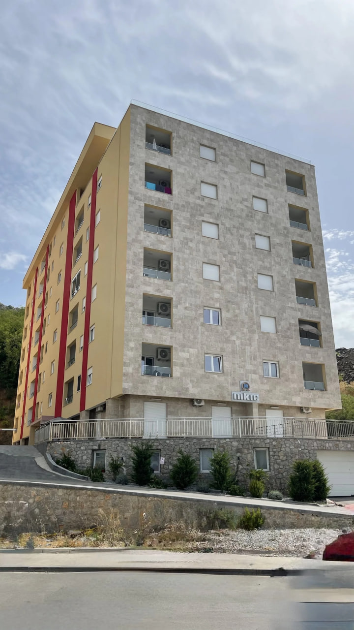 Wohnung in Becici, Montenegro, 48 m² - Foto 1