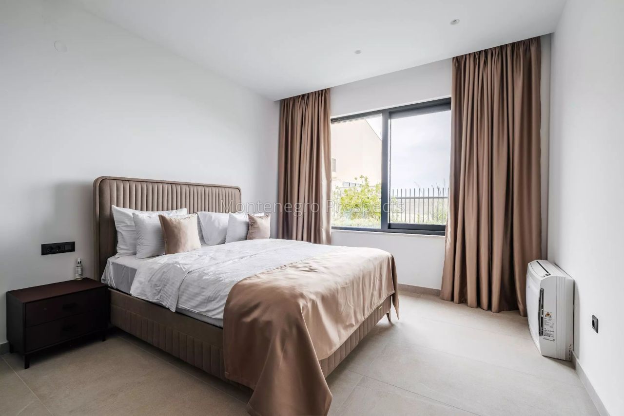 Villa à Rézévici, Monténégro, 318 m² - image 9